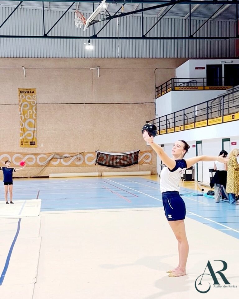Masterclass de gimnasia rítmica con Lucía González en Sevilla, octubre de 2026 (25 de 30)